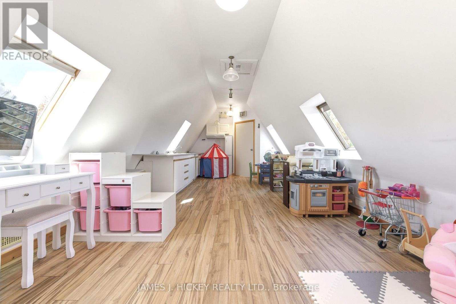 120 Deep River Road, Deep River, Ontario K0J 1P0 - Photo 17 - X12536928