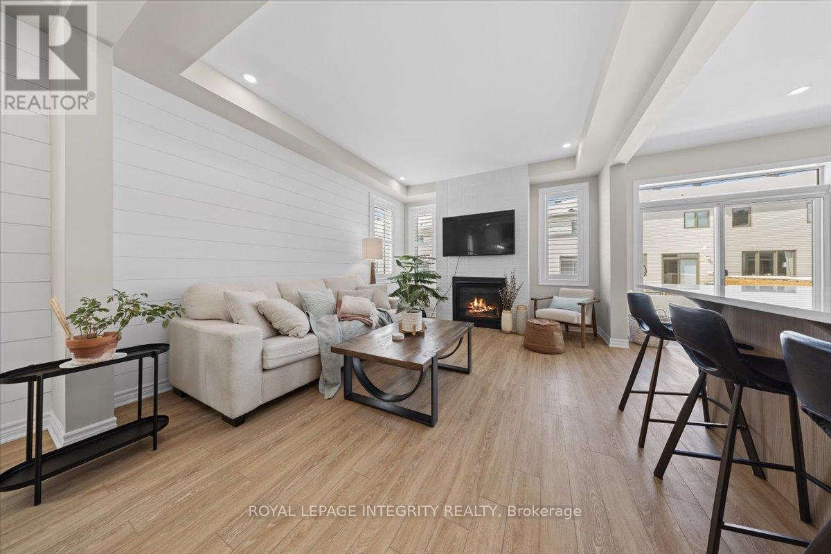 355 Crossway Terrace, Ottawa, Ontario  K2S 2Z3 - Photo 11 - X12536920