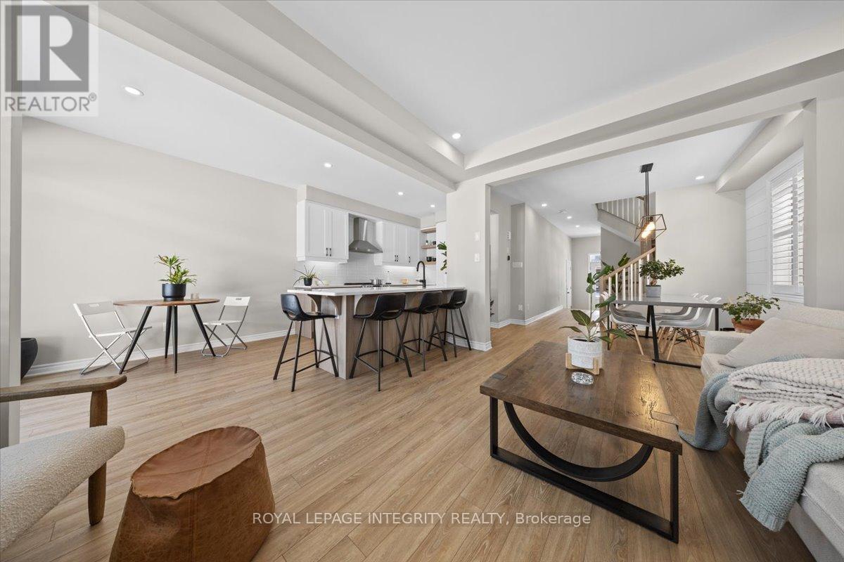 355 Crossway Terrace, Ottawa, Ontario  K2S 2Z3 - Photo 13 - X12536920