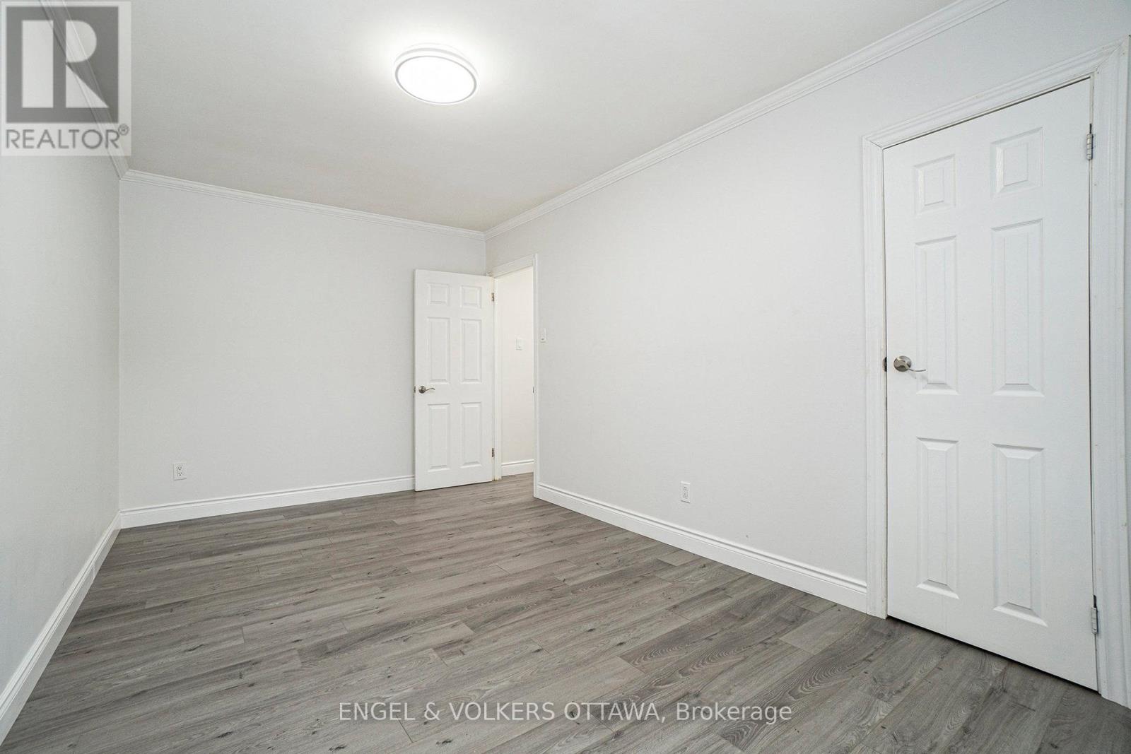 #a - 465 Newman Avenue, Ottawa, Ontario K1K 1N8 - Photo 8 - X12536944