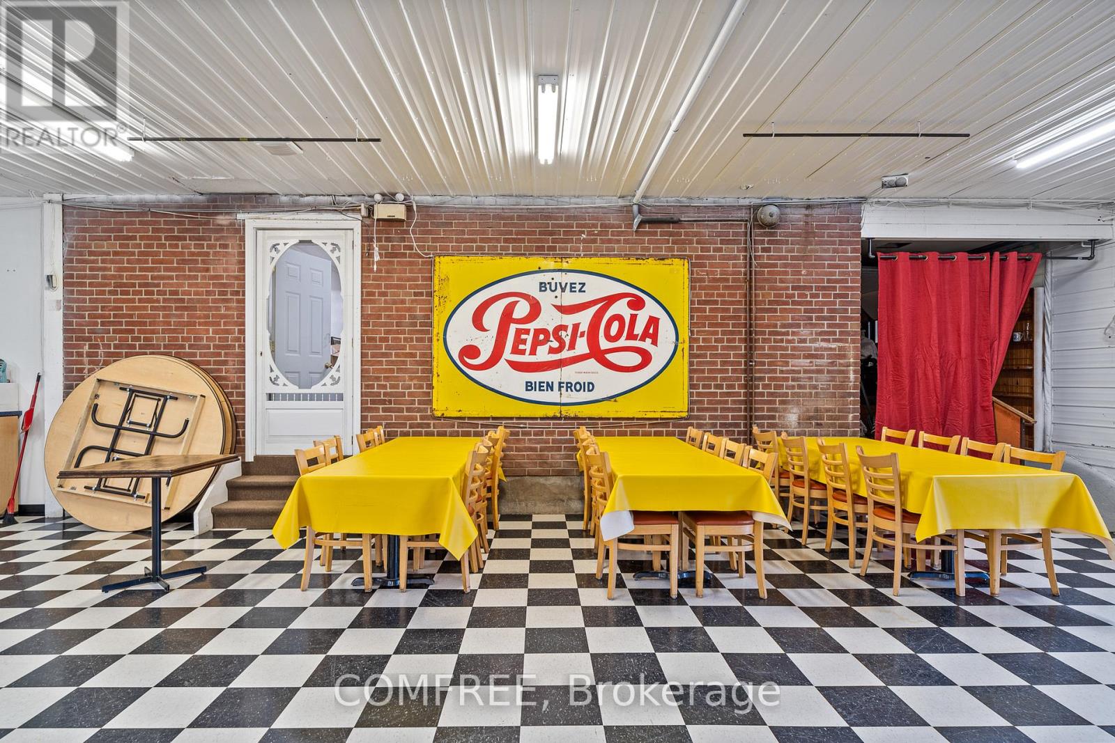 2544 County Rd 64, Prince Edward County, Ontario  K0K 1L0 - Photo 21 - X12536960