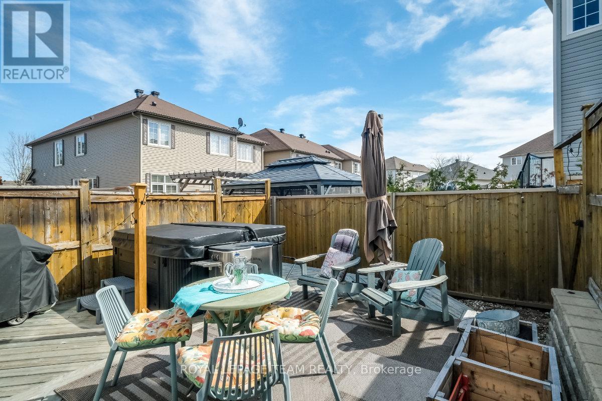 404 Heathrow Private, Ottawa, Ontario  K2S 0M9 - Photo 32 - X12536964