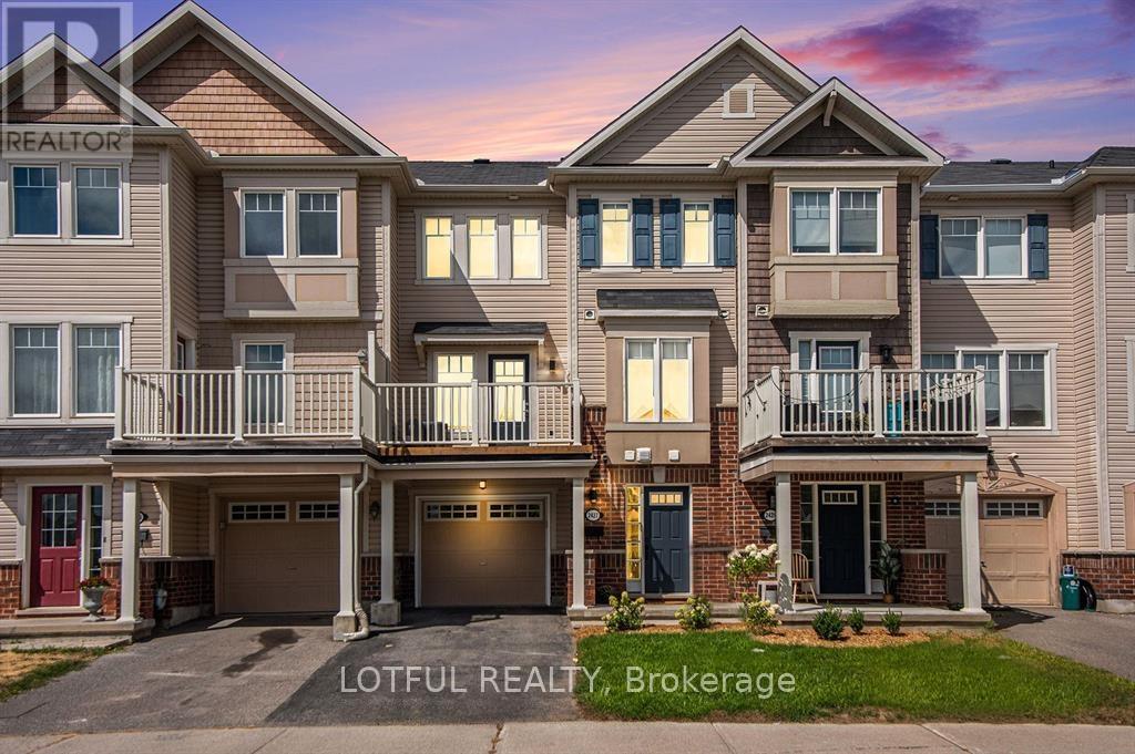 2427 NUTGROVE AVENUE, Ottawa, Ontario