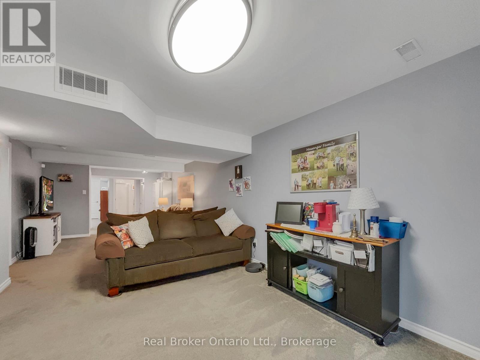 15 - 566 Southridge Drive, Hamilton, Ontario  L9C 7W5 - Photo 29 - X12537030