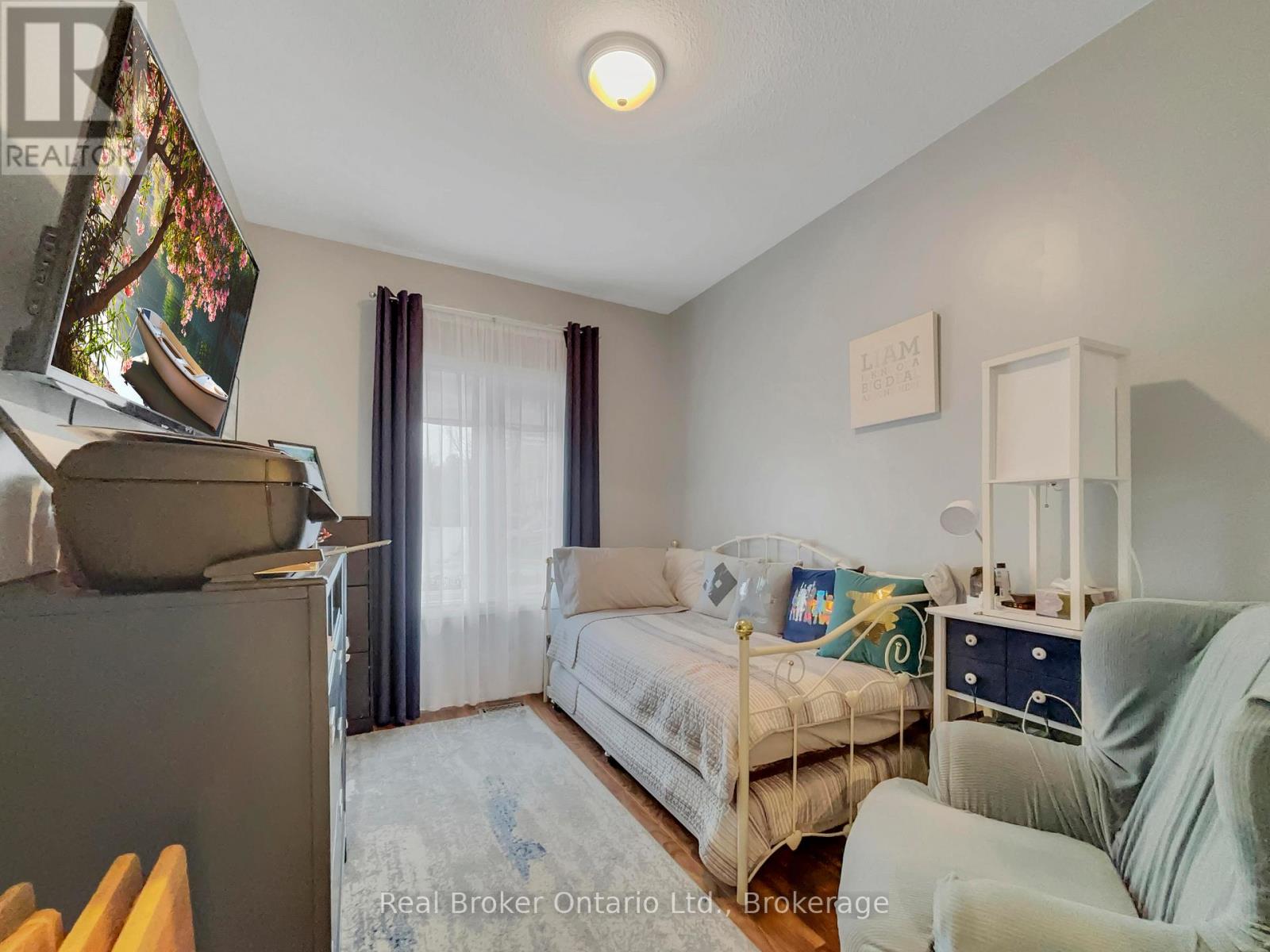 15 - 566 Southridge Drive, Hamilton, Ontario  L9C 7W5 - Photo 7 - X12537030