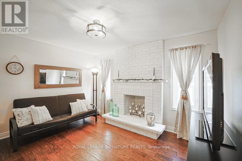 1106 Highgate Place, Mississauga, Ontario  L4W 3H4 - Photo 16 - W12536558