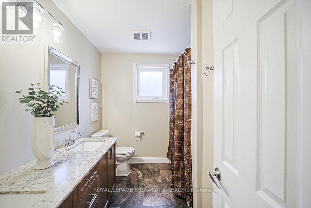 1106 Highgate Place, Mississauga, Ontario  L4W 3H4 - Photo 30 - W12536558