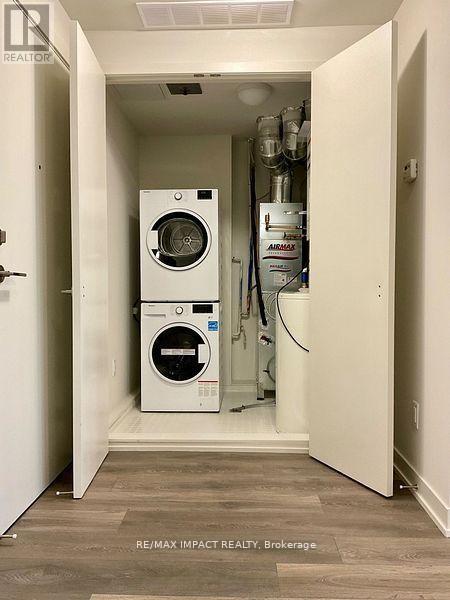 317 - 62 Sky Harbour Drive W, Brampton, Ontario  L6Y 6J2 - Photo 13 - W12536590