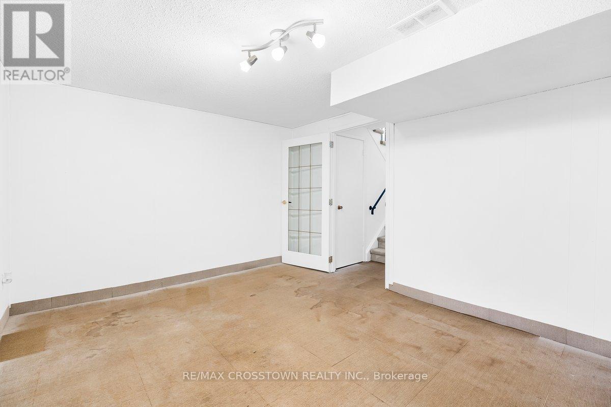 20 - 627 Rathburn Road, Toronto, Ontario  M9C 3T5 - Photo 25 - W12536628