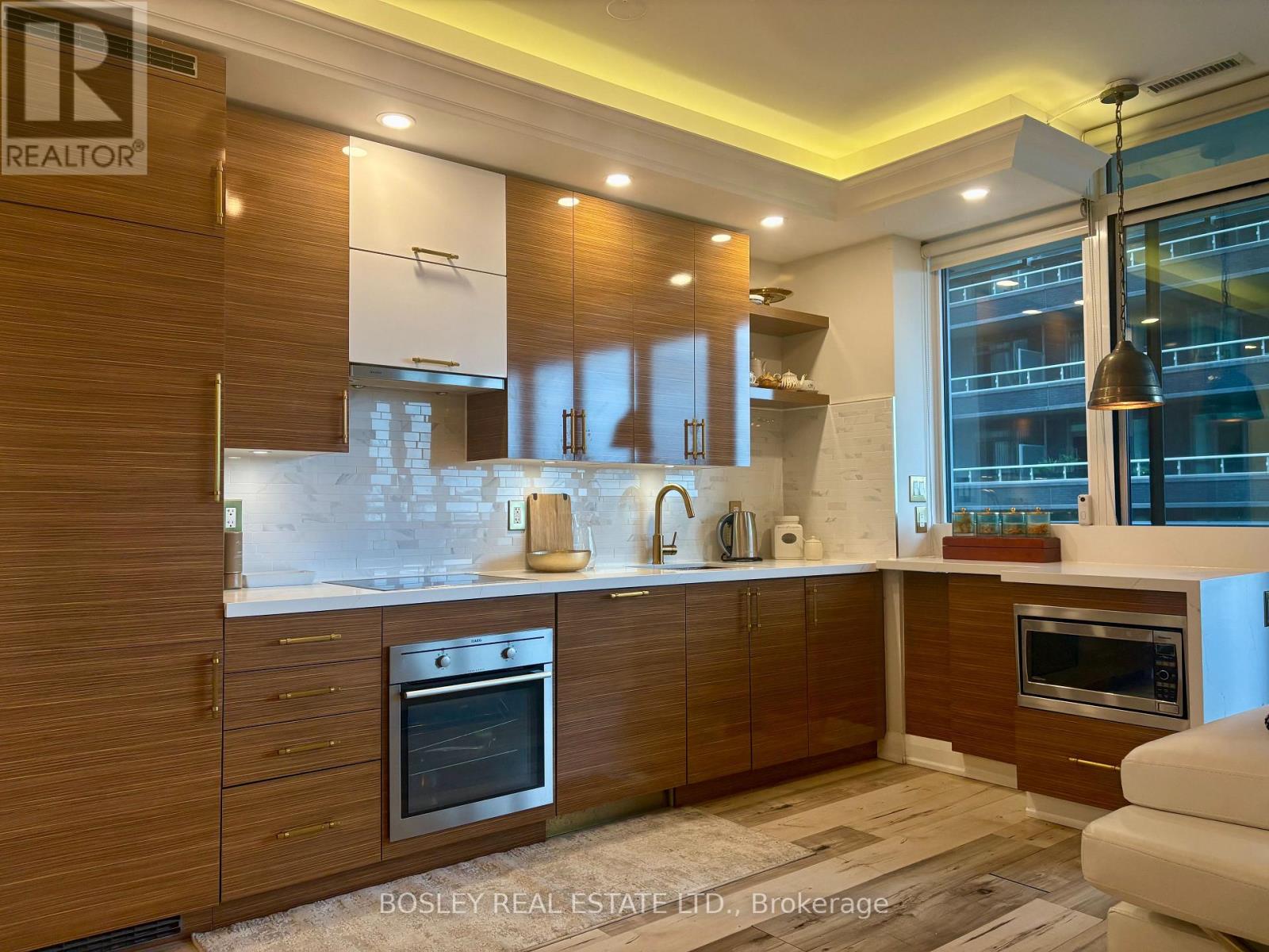 302 - 59 Annie Craig Drive, Toronto, Ontario  M8V 0C5 - Photo 5 - W12536658