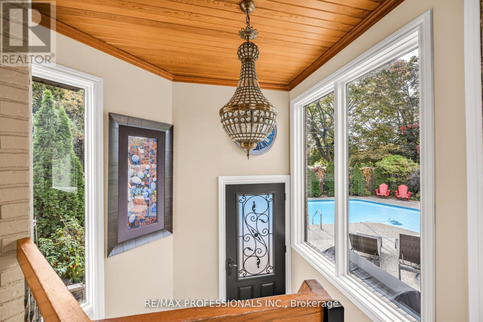 16 Woodpark Road, Toronto, Ontario  M9P 1L9 - Photo 20 - W12536668