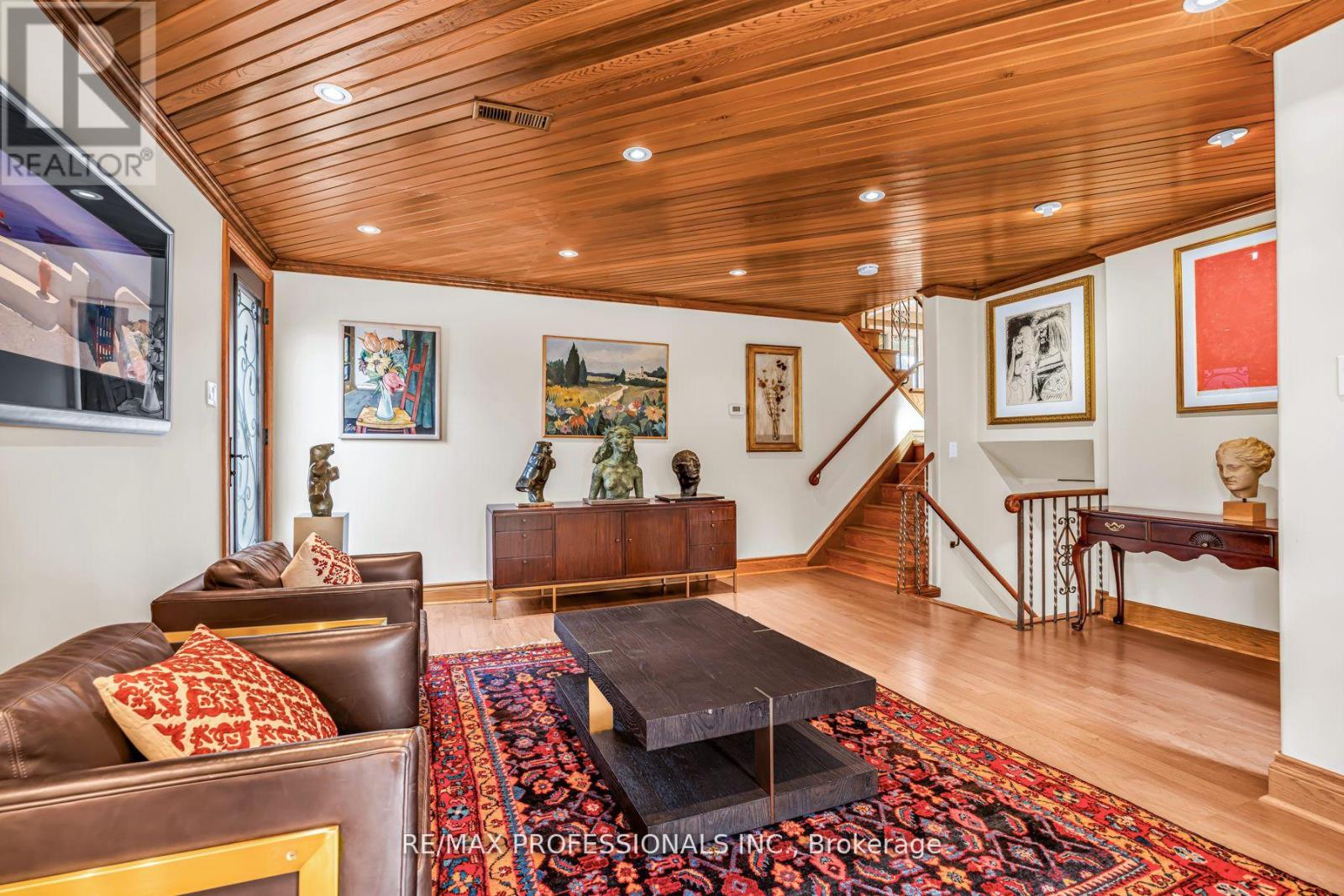 16 Woodpark Road, Toronto, Ontario  M9P 1L9 - Photo 22 - W12536668