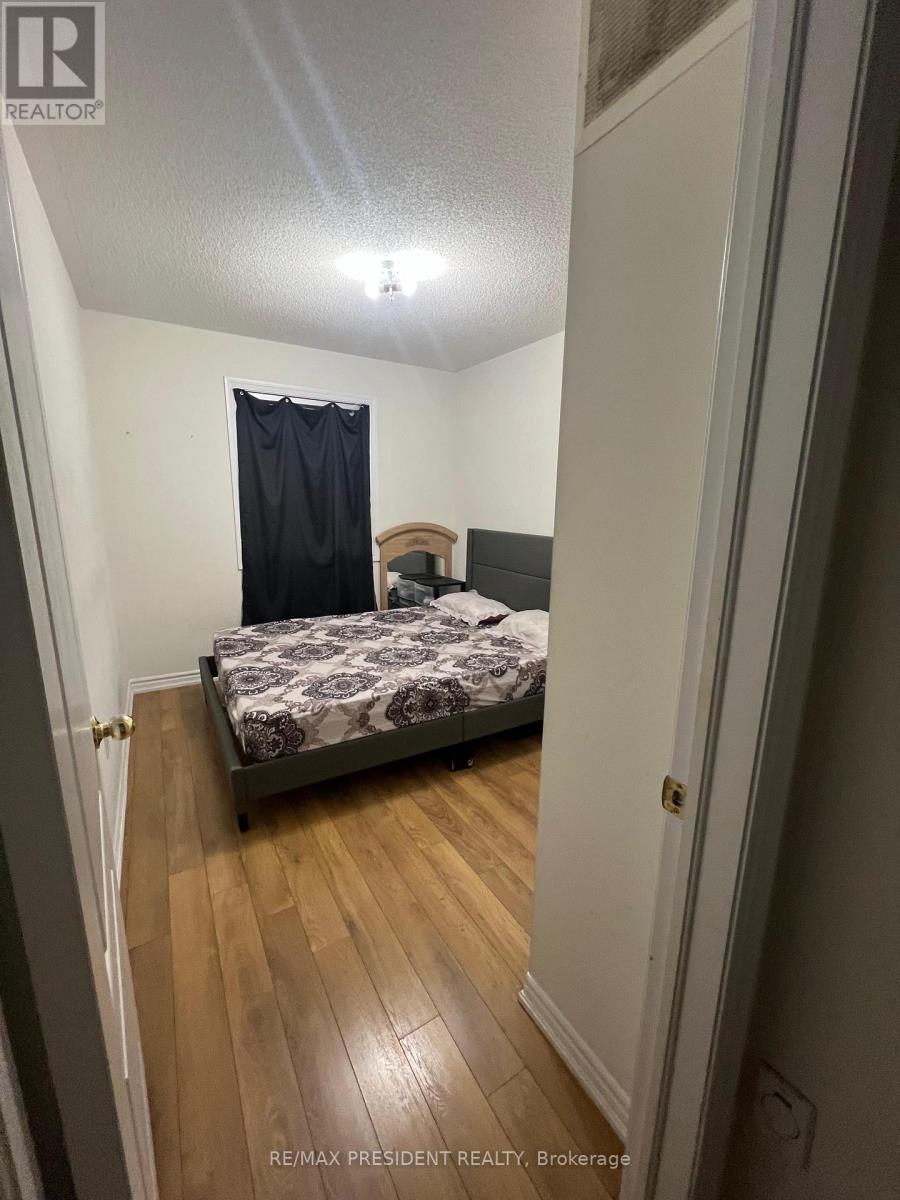 13 Sprucewood Road, Brampton, Ontario  L6Z 0B4 - Photo 22 - W12536696