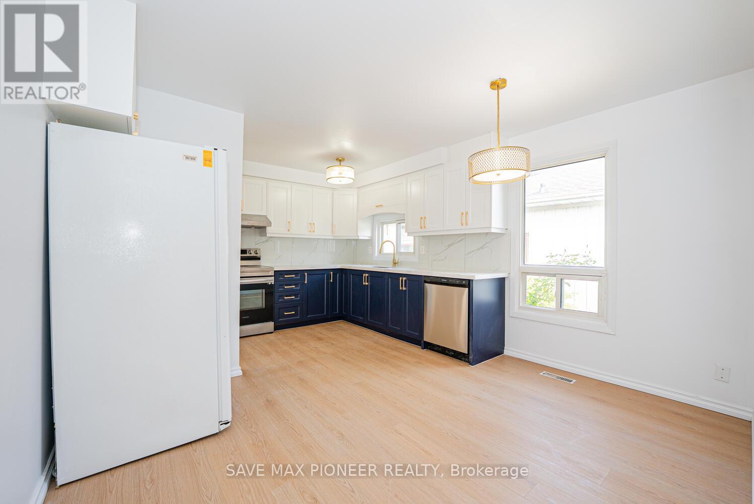 122 Centre Street N, Brampton, Ontario  L6V 2Z3 - Photo 14 - W12536710