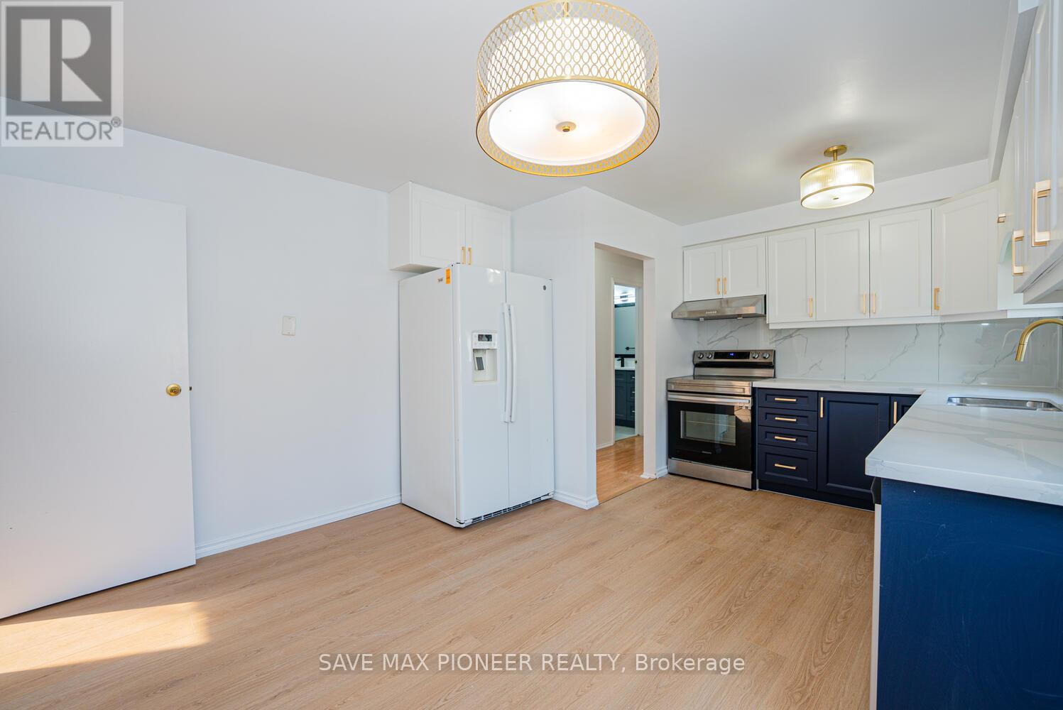 122 Centre Street N, Brampton, Ontario  L6V 2Z3 - Photo 15 - W12536710