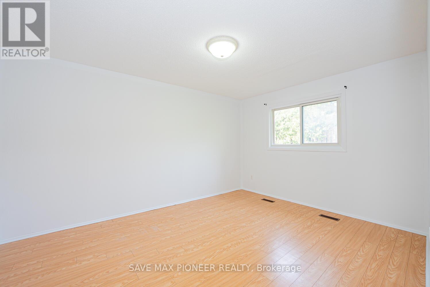 122 Centre Street N, Brampton, Ontario  L6V 2Z3 - Photo 19 - W12536710