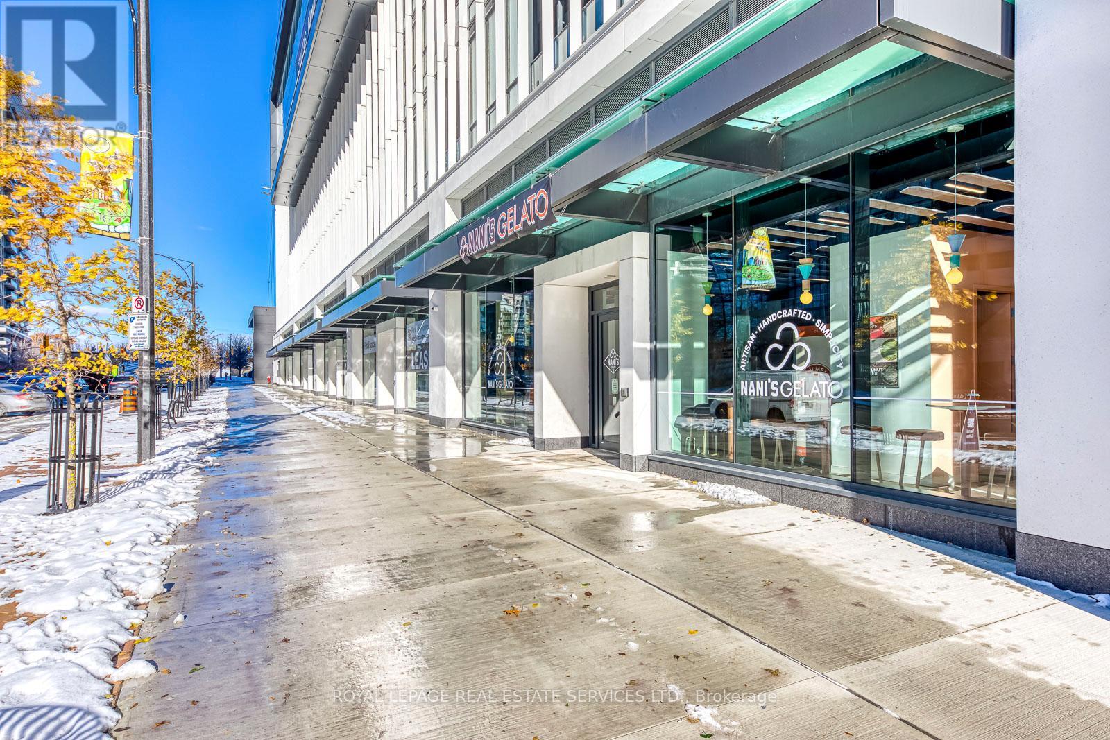 1506 - 395 Square One Drive, Mississauga, Ontario  L5B 0P6 - Photo 2 - W12536712