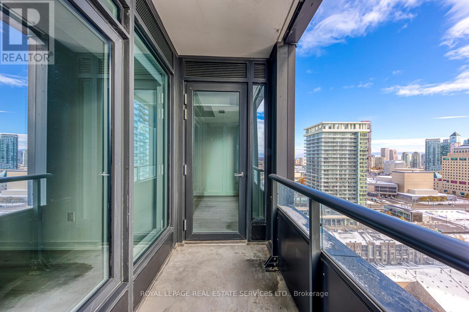 1506 - 395 Square One Drive, Mississauga, Ontario  L5B 0P6 - Photo 20 - W12536712