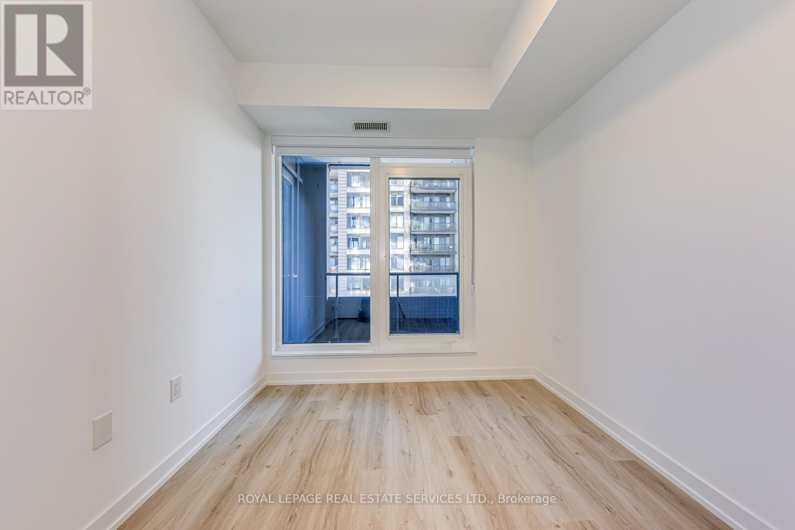 1506 - 395 Square One Drive, Mississauga, Ontario  L5B 0P6 - Photo 23 - W12536712