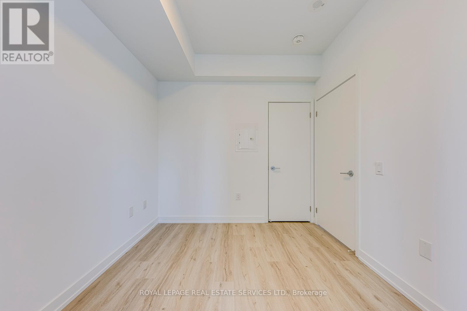 1506 - 395 Square One Drive, Mississauga, Ontario  L5B 0P6 - Photo 24 - W12536712