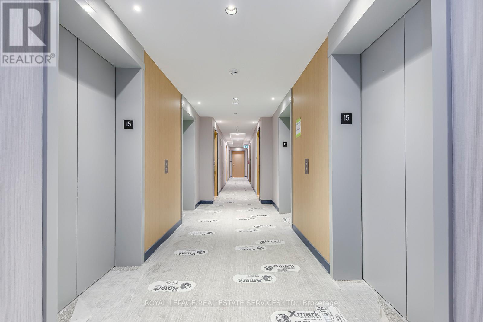 1506 - 395 Square One Drive, Mississauga, Ontario  L5B 0P6 - Photo 4 - W12536712