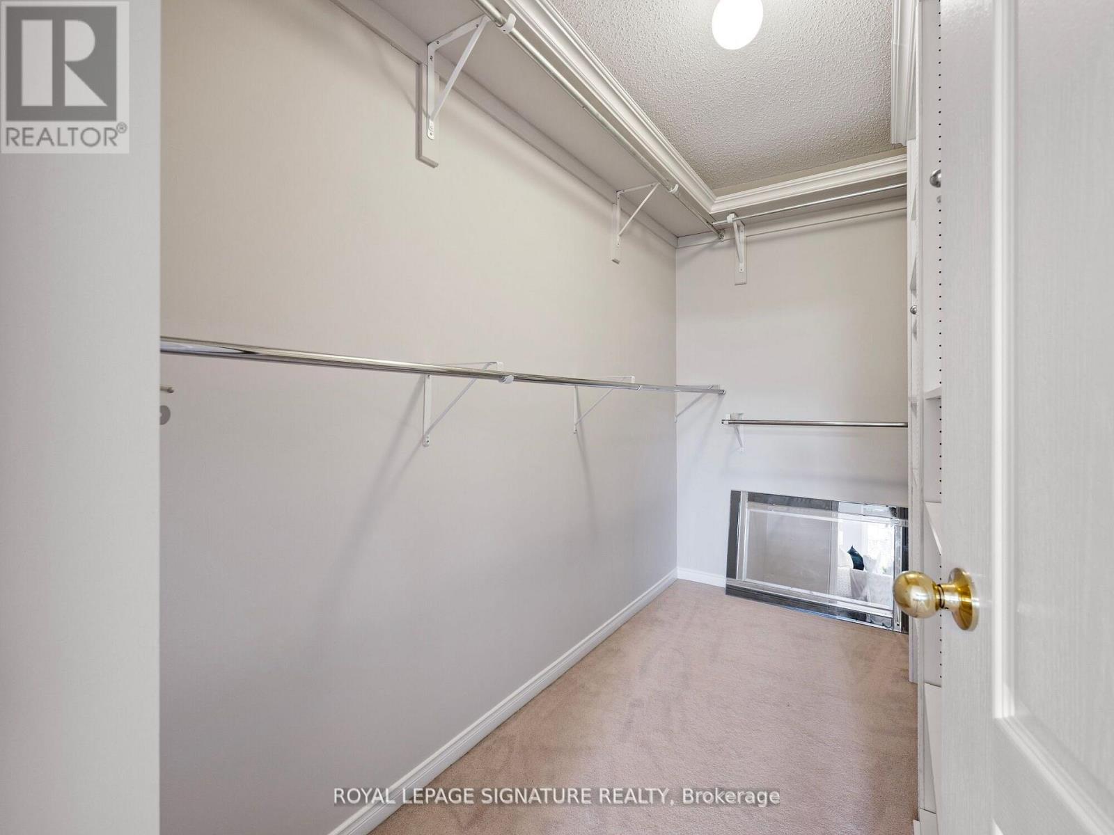 5015 Dubonet Drive, Mississauga, Ontario  L5M 7W8 - Photo 20 - W12536732