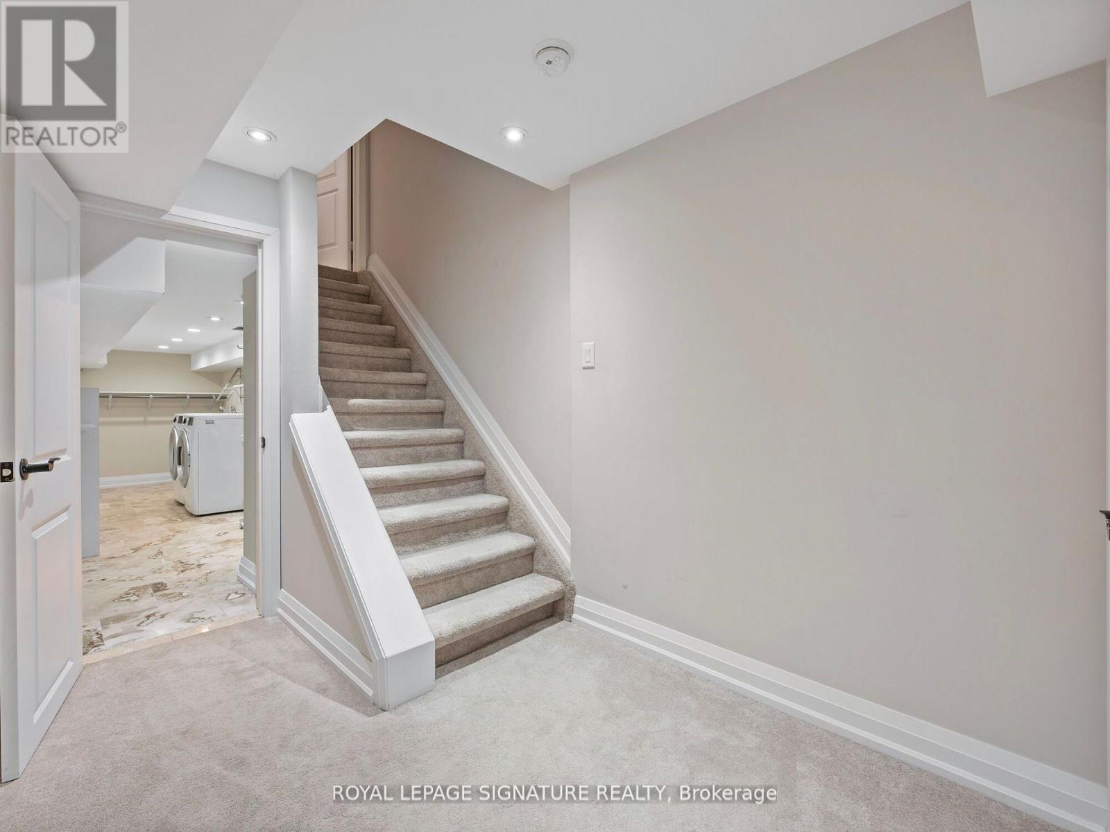 5015 Dubonet Drive, Mississauga, Ontario  L5M 7W8 - Photo 25 - W12536732