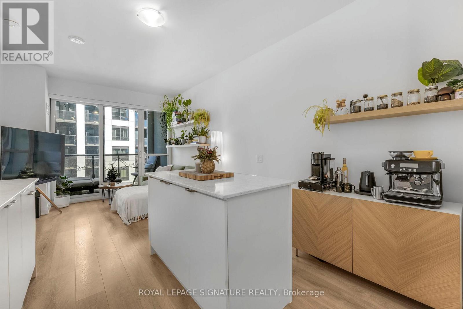 1602 - 36 Elm Drive, Mississauga, Ontario  L5B 0N3 - Photo 12 - W12536734