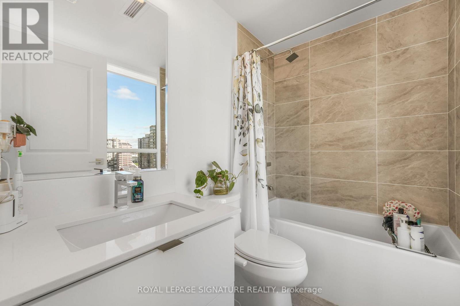 1602 - 36 Elm Drive, Mississauga, Ontario  L5B 0N3 - Photo 25 - W12536734