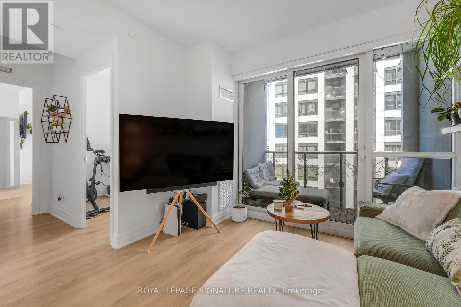 1602 - 36 Elm Drive, Mississauga, Ontario  L5B 0N3 - Photo 29 - W12536734