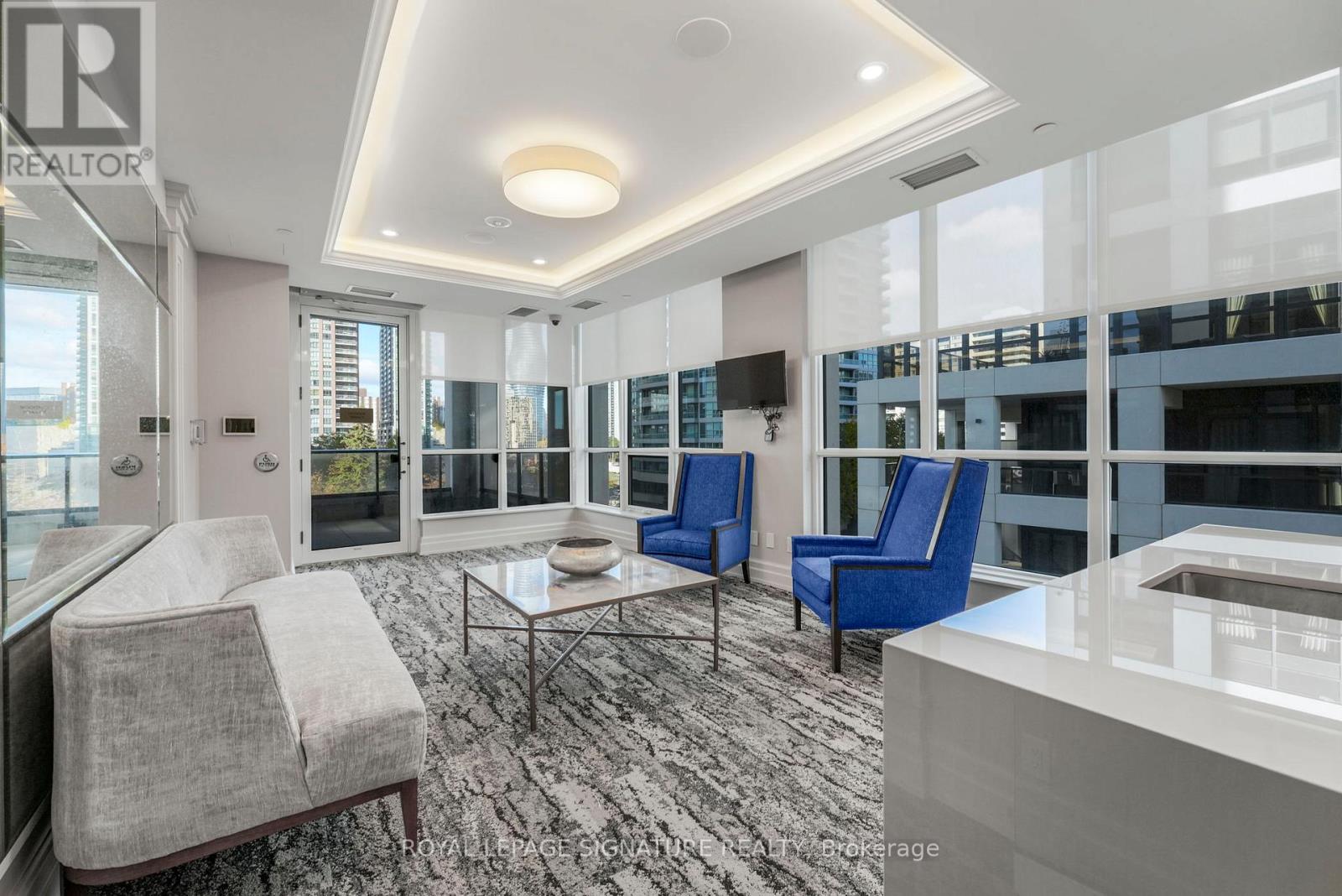 1602 - 36 Elm Drive, Mississauga, Ontario  L5B 0N3 - Photo 37 - W12536734