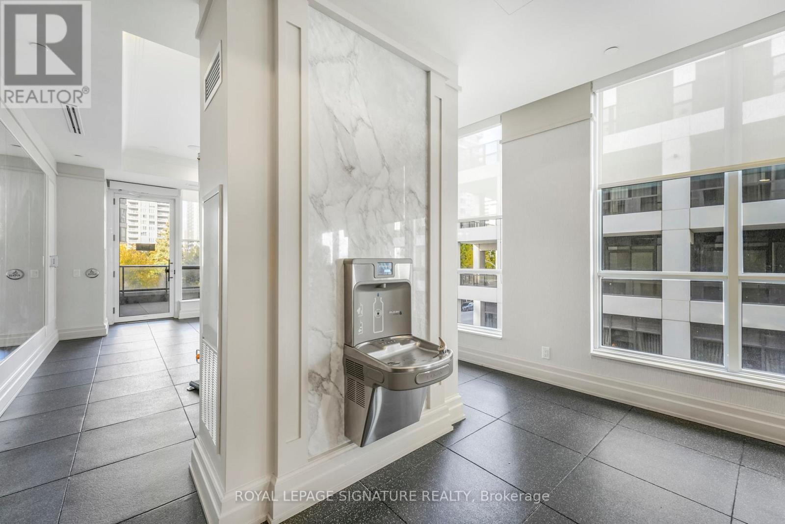 1602 - 36 Elm Drive, Mississauga, Ontario  L5B 0N3 - Photo 38 - W12536734