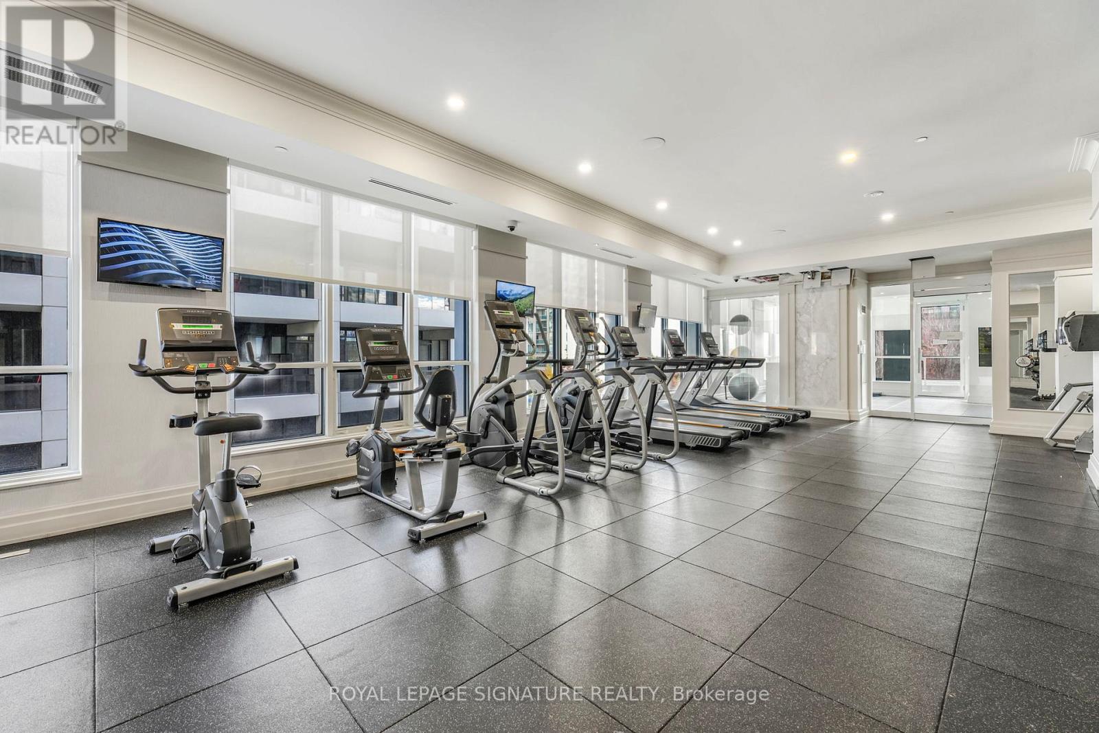 1602 - 36 Elm Drive, Mississauga, Ontario  L5B 0N3 - Photo 39 - W12536734