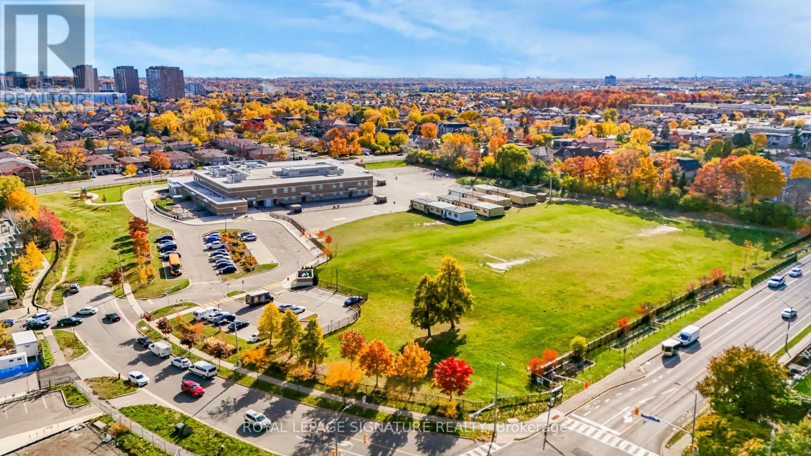 1602 - 36 Elm Drive, Mississauga, Ontario  L5B 0N3 - Photo 49 - W12536734