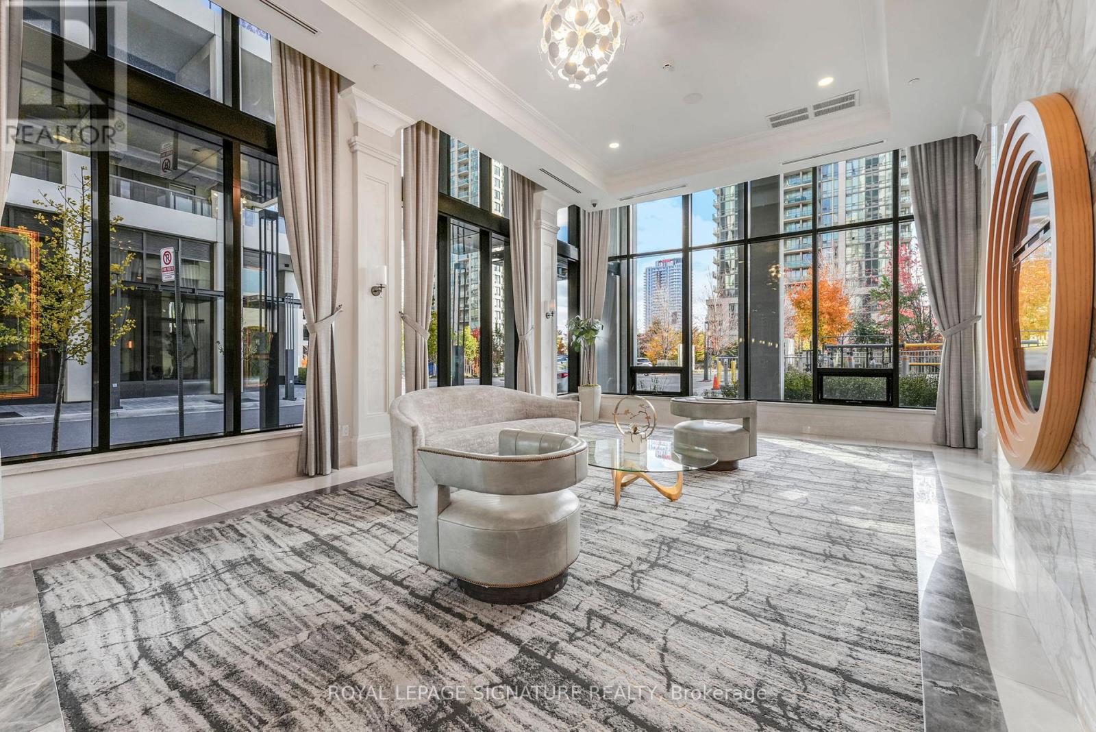 1602 - 36 Elm Drive, Mississauga, Ontario  L5B 0N3 - Photo 5 - W12536734