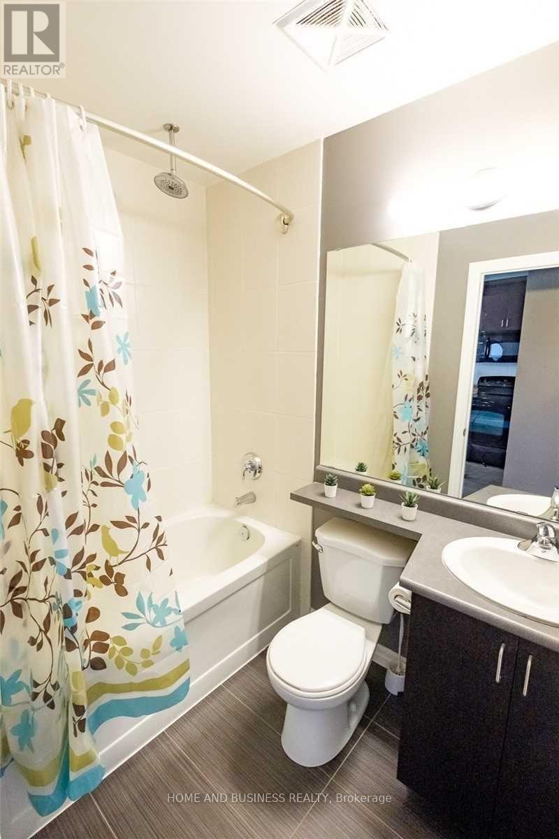 809 - 223 Webb Drive, Mississauga, Ontario  L5B 0E8 - Photo 10 - W12536744