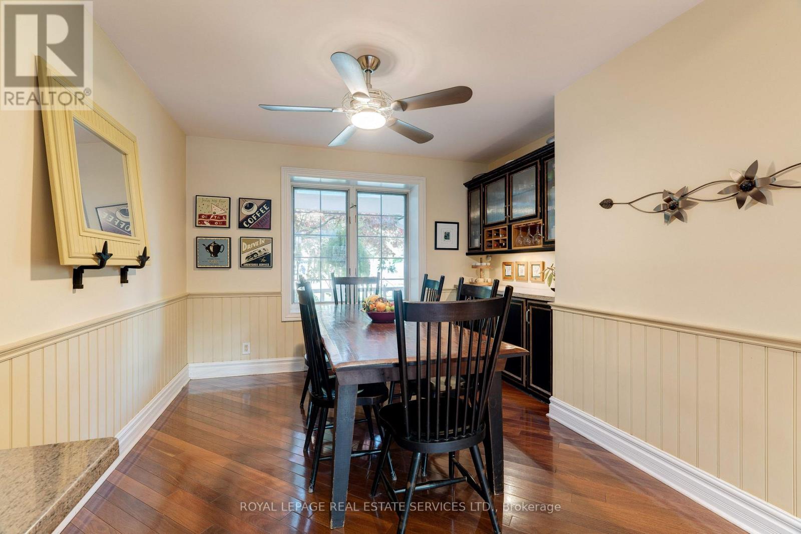 132 Sparling Court, Oakville, Ontario  L6K 2J7 - Photo 14 - W12536808