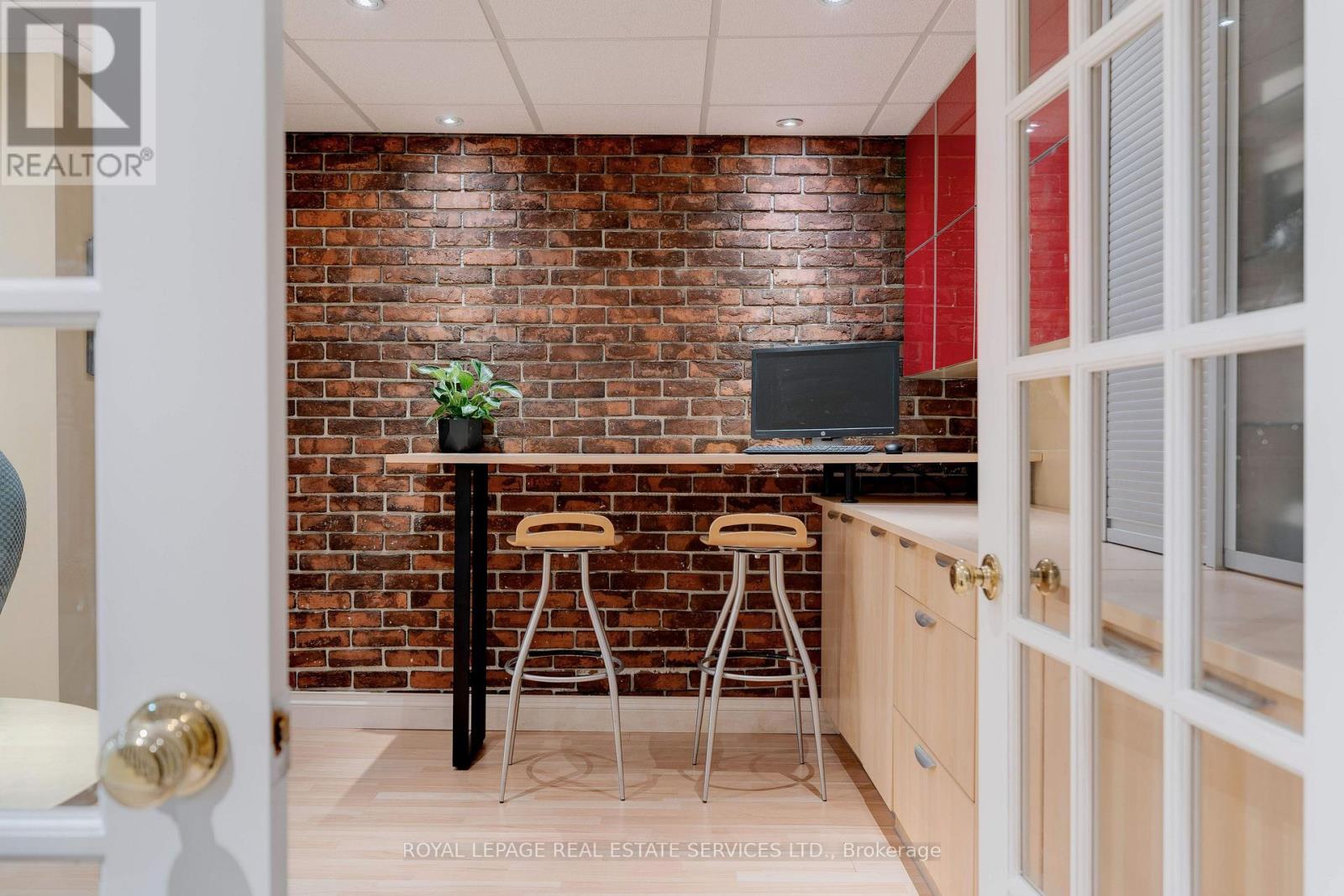 132 Sparling Court, Oakville, Ontario  L6K 2J7 - Photo 33 - W12536808