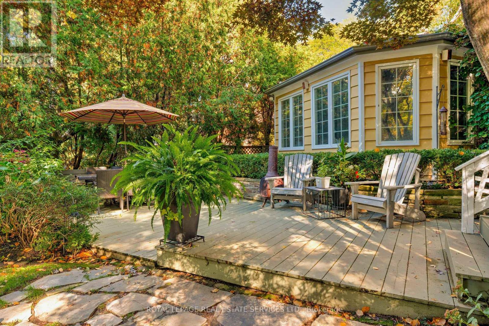 132 Sparling Court, Oakville, Ontario  L6K 2J7 - Photo 41 - W12536808