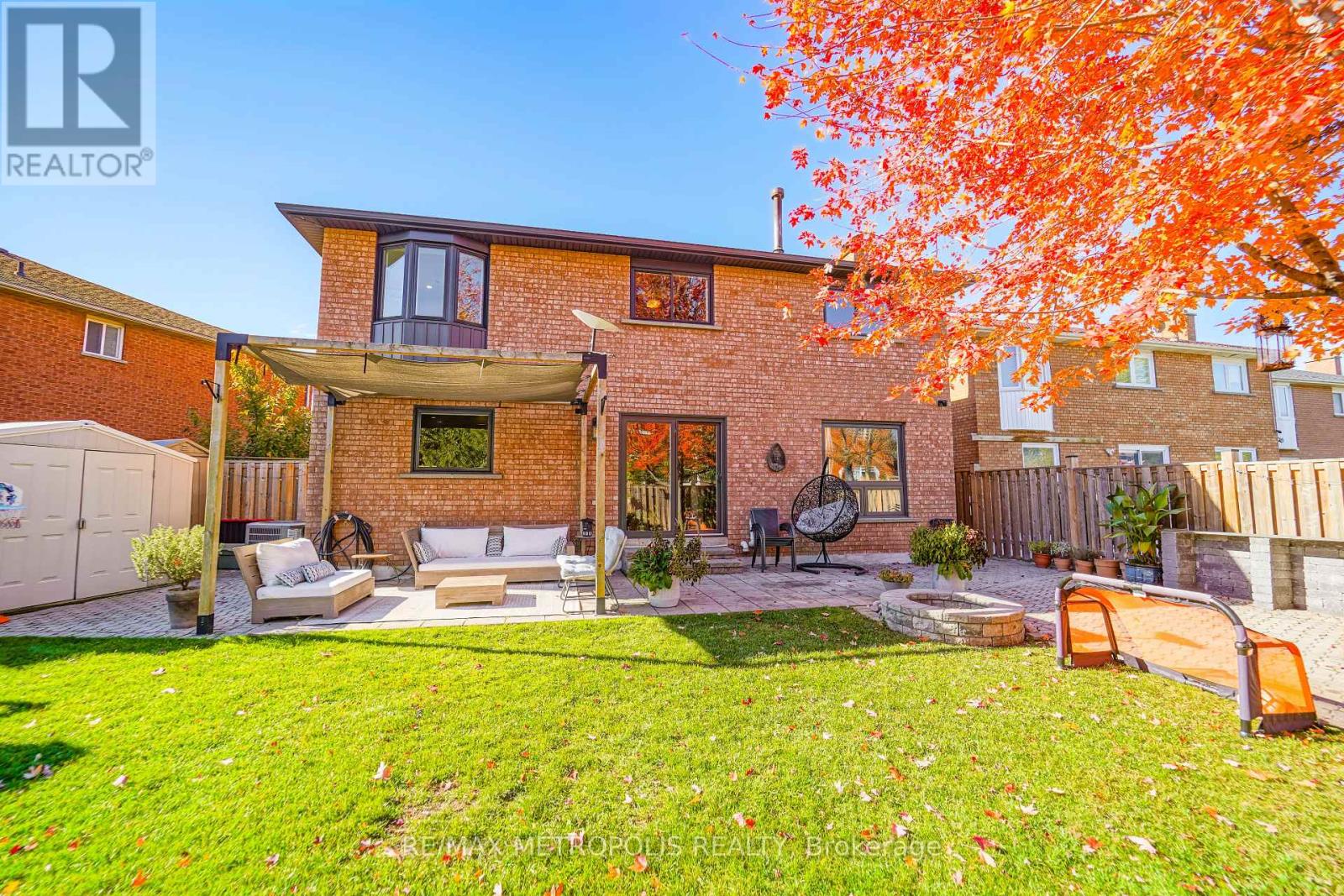 4392 Grassland Crescent, Mississauga, Ontario  L5V 1E2 - Photo 3 - W12536824