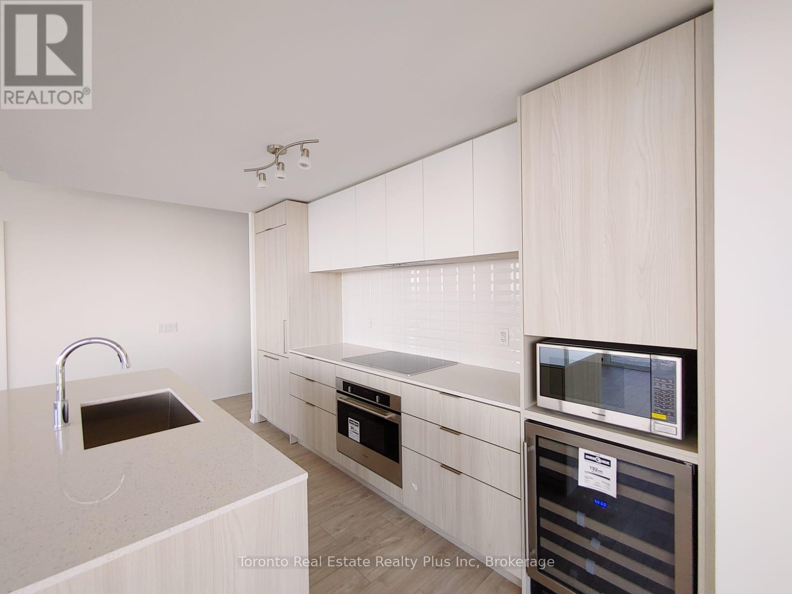 4404 - 70 Annie Craig Drive, Toronto, Ontario  M8V 0C4 - Photo 6 - W12536834