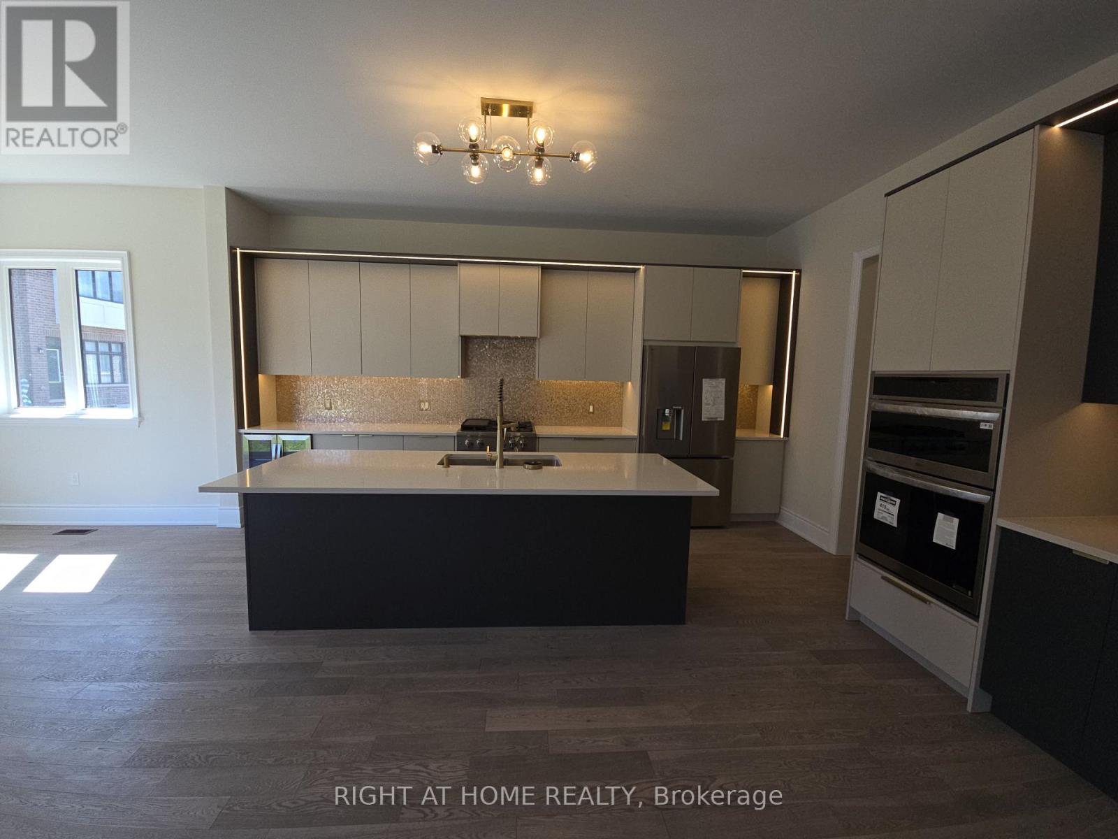 1338 Loon Lane, Oakville, Ontario  L6H 7Z8 - Photo 13 - W12536856