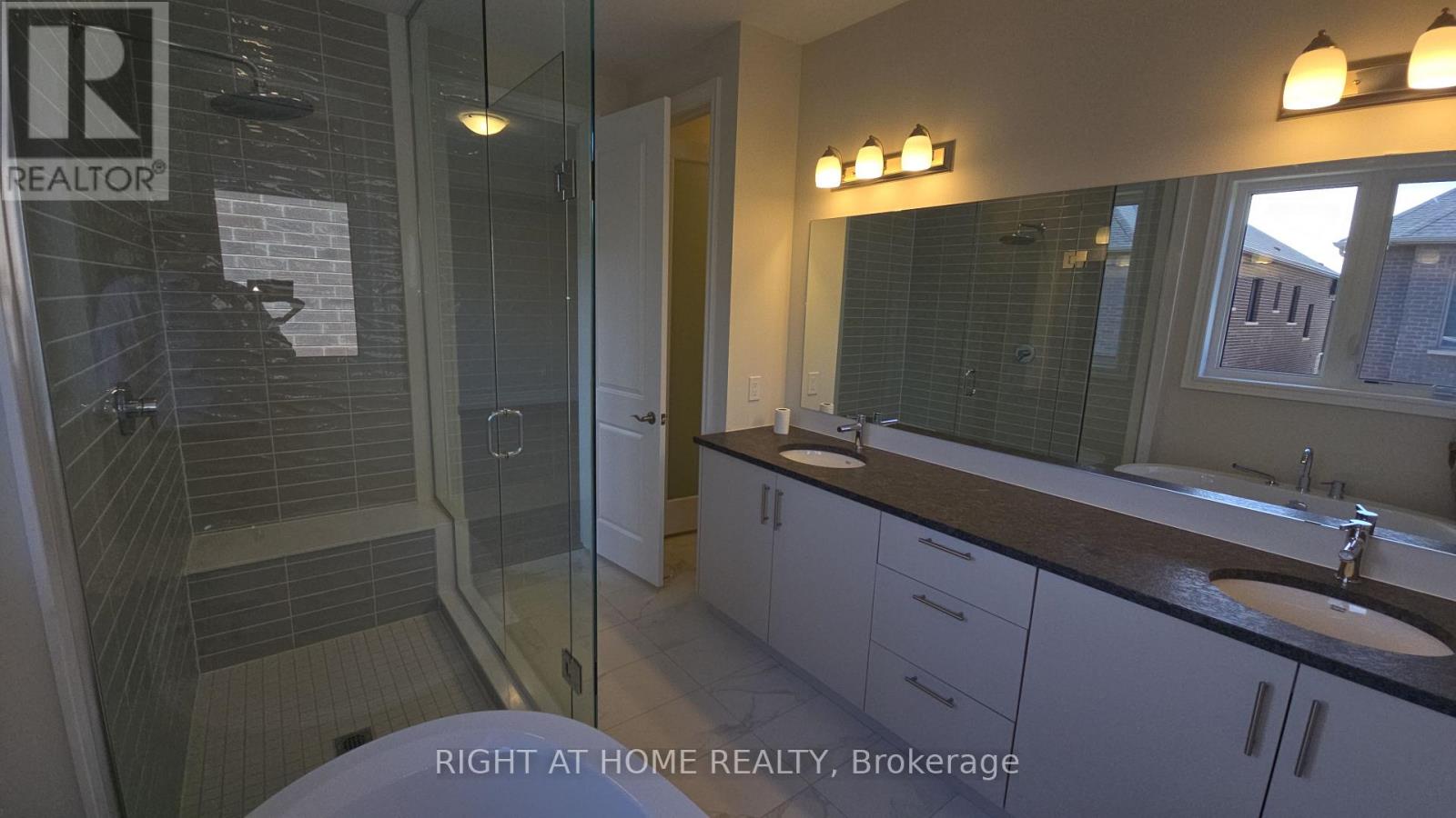 1338 Loon Lane, Oakville, Ontario  L6H 7Z8 - Photo 32 - W12536856