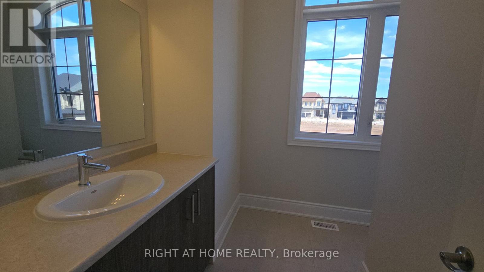 1338 Loon Lane, Oakville, Ontario  L6H 7Z8 - Photo 42 - W12536856