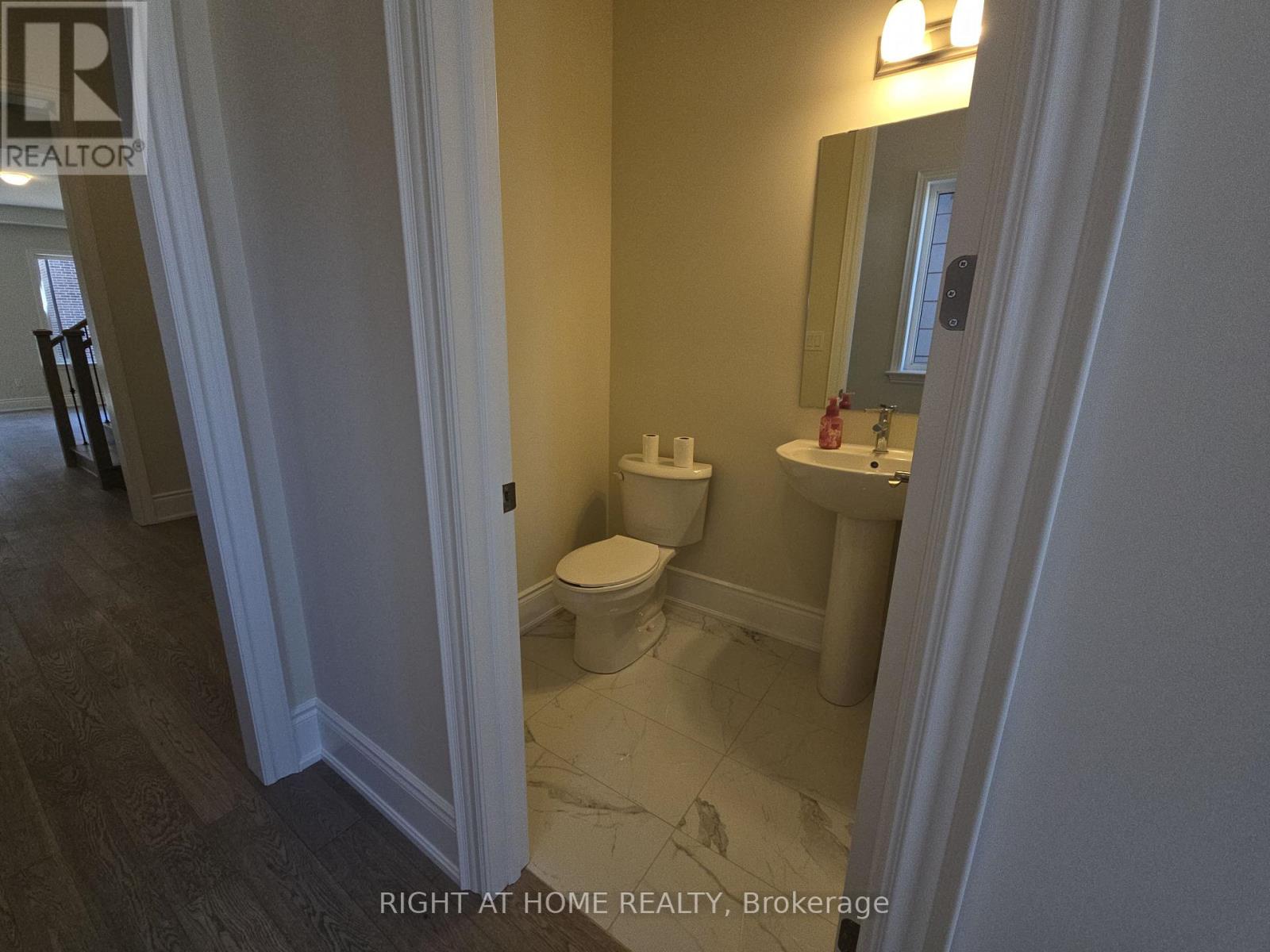 1338 Loon Lane, Oakville, Ontario  L6H 7Z8 - Photo 7 - W12536856