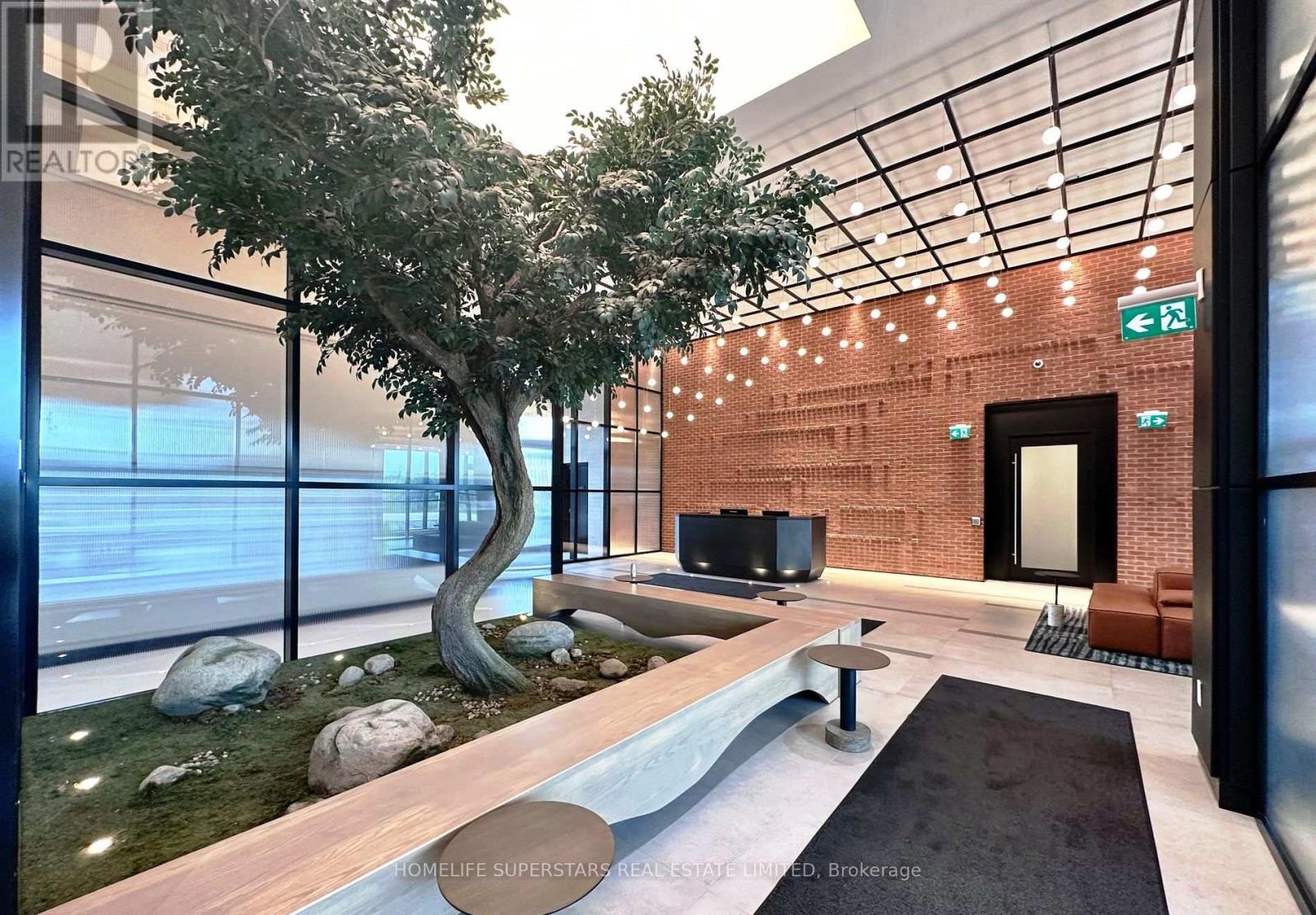 1502 - 3220 William Coltson Avenue, Oakville, Ontario  L6H 7X9 - Photo 3 - W12536864