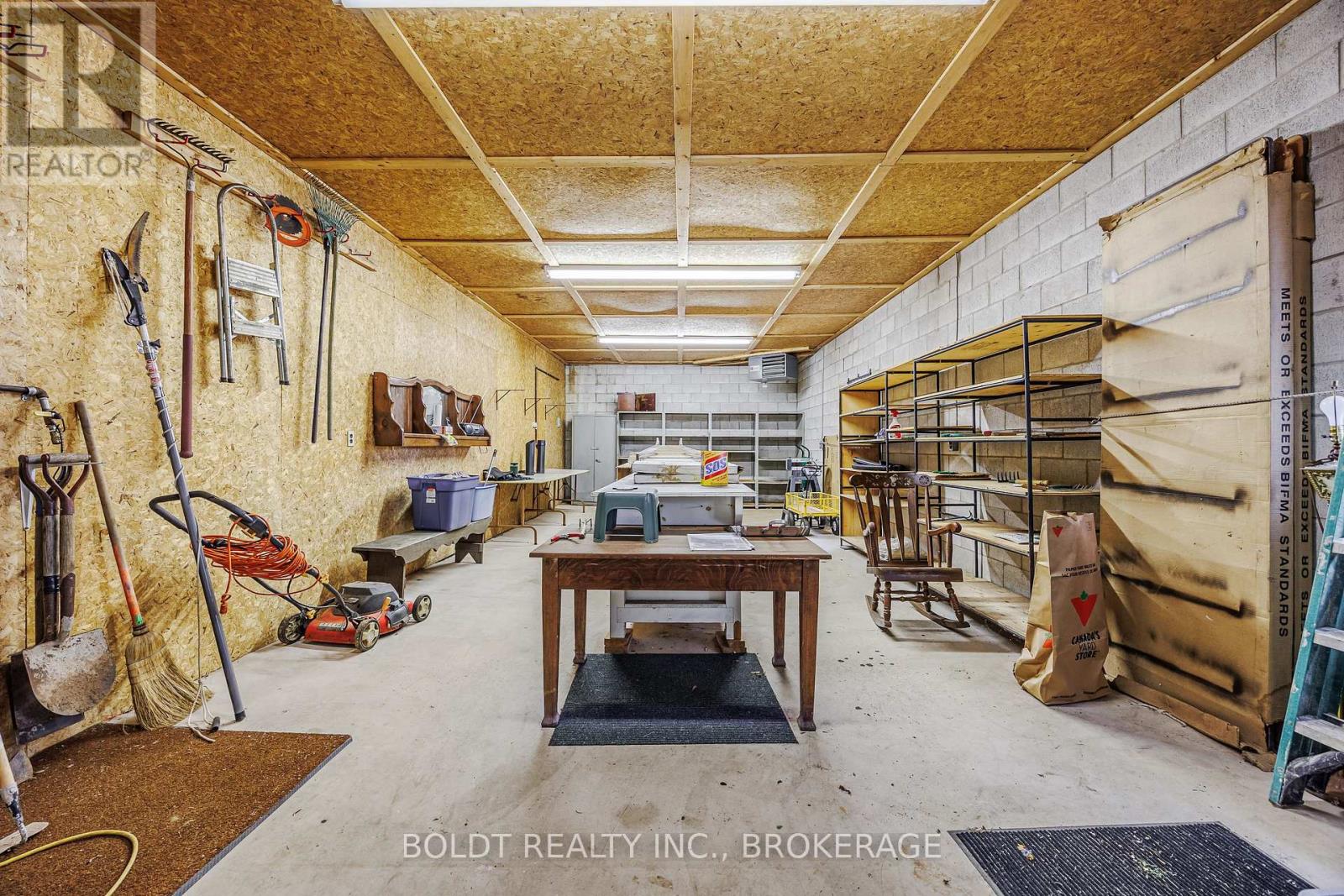 2010 Hansler Street, Pelham, Ontario L0S 1M0 - Photo 10 - X12536914