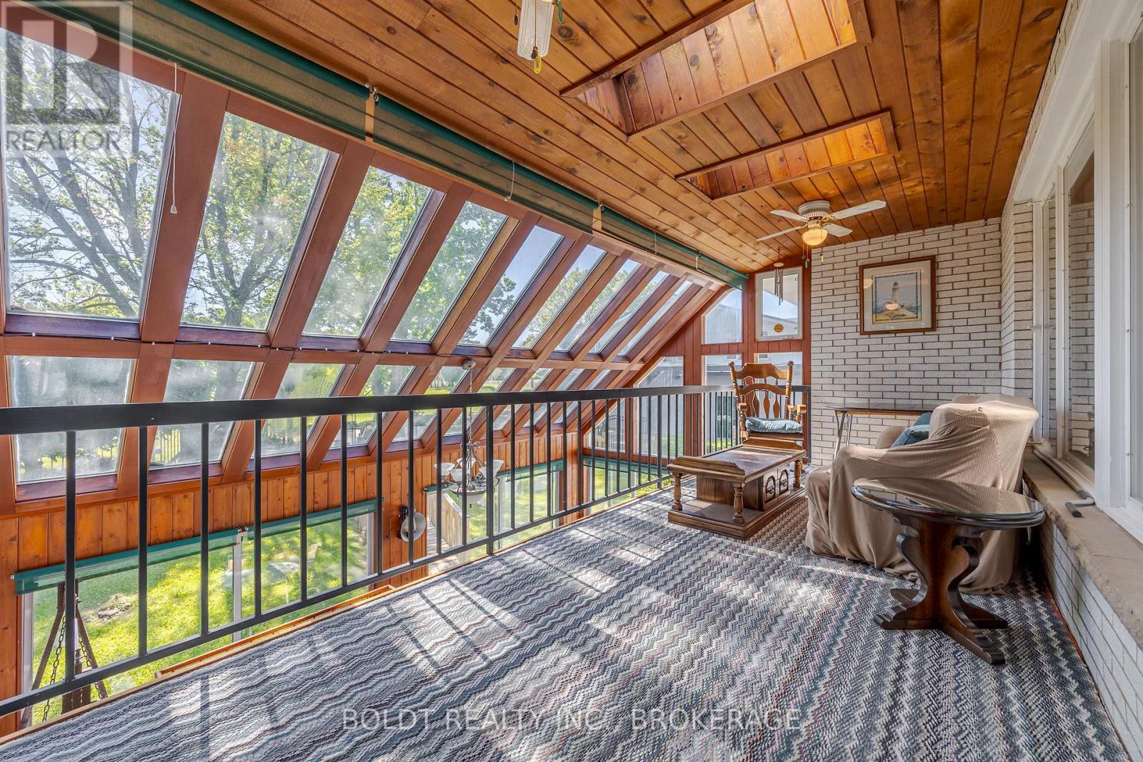 2010 Hansler Street, Pelham, Ontario L0S 1M0 - Photo 17 - X12536914