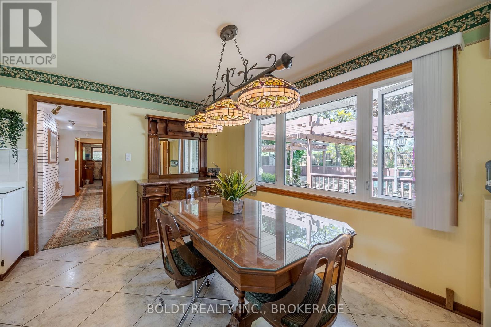 2010 Hansler Street, Pelham, Ontario L0S 1M0 - Photo 21 - X12536914