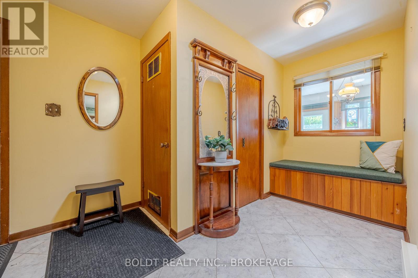 2010 Hansler Street, Pelham, Ontario L0S 1M0 - Photo 25 - X12536914